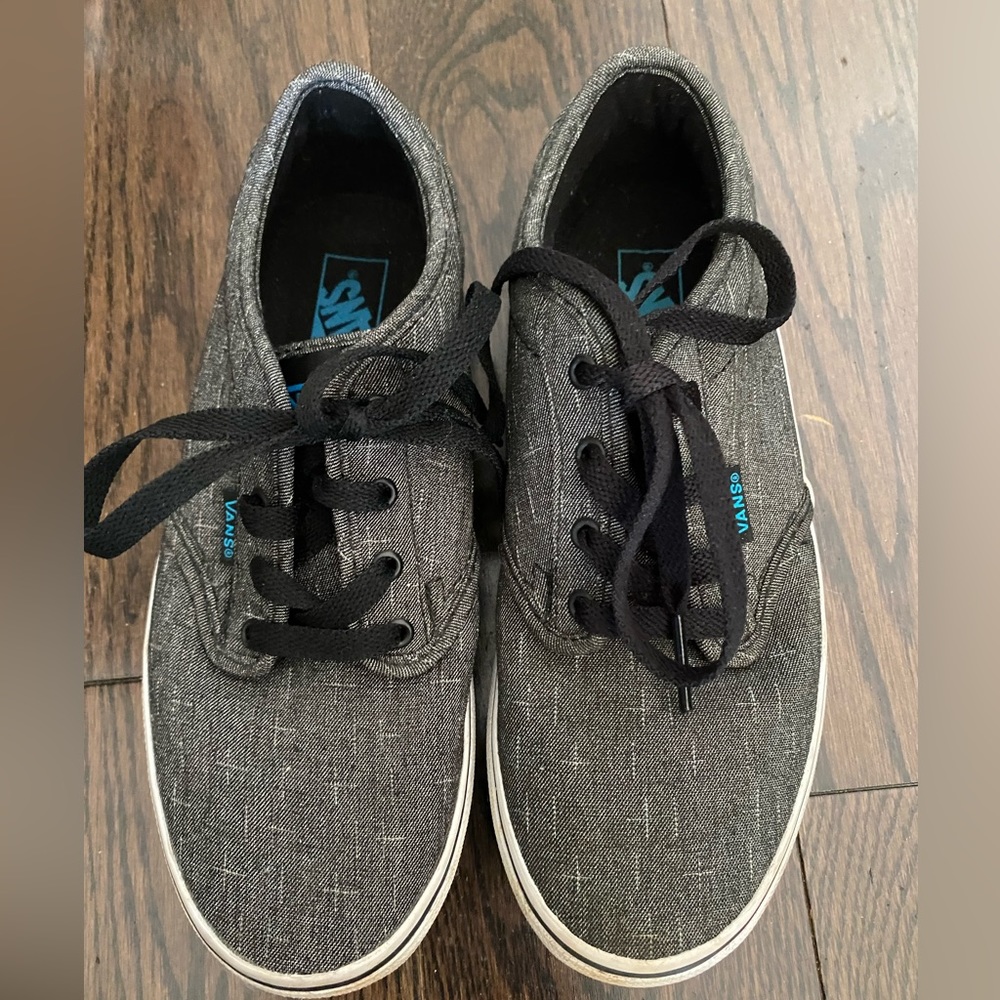Vans Authentic Shoe - Picture 2 of 4
